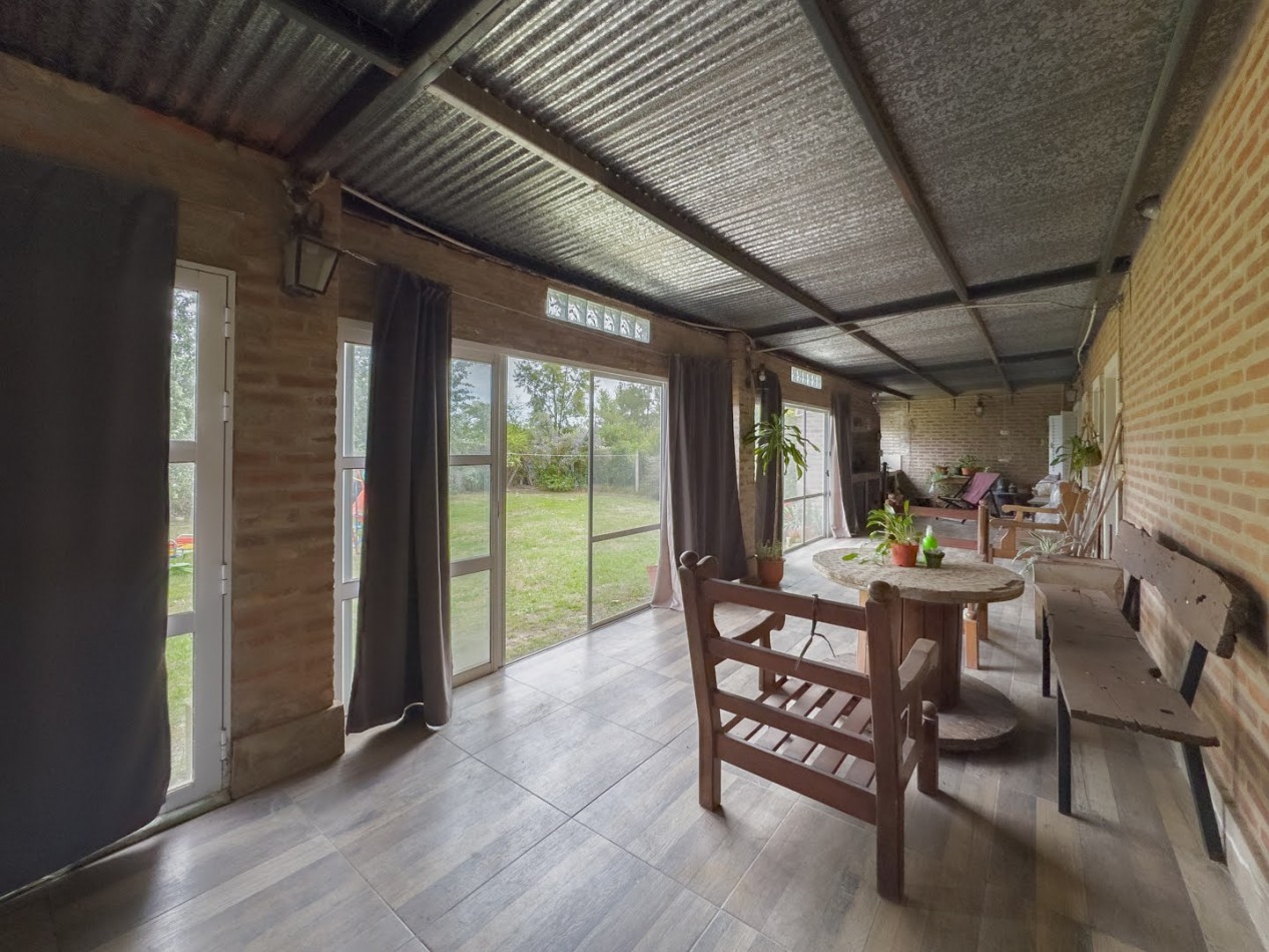 Amplia casa en Ruta 1 - Lomas de San Jose