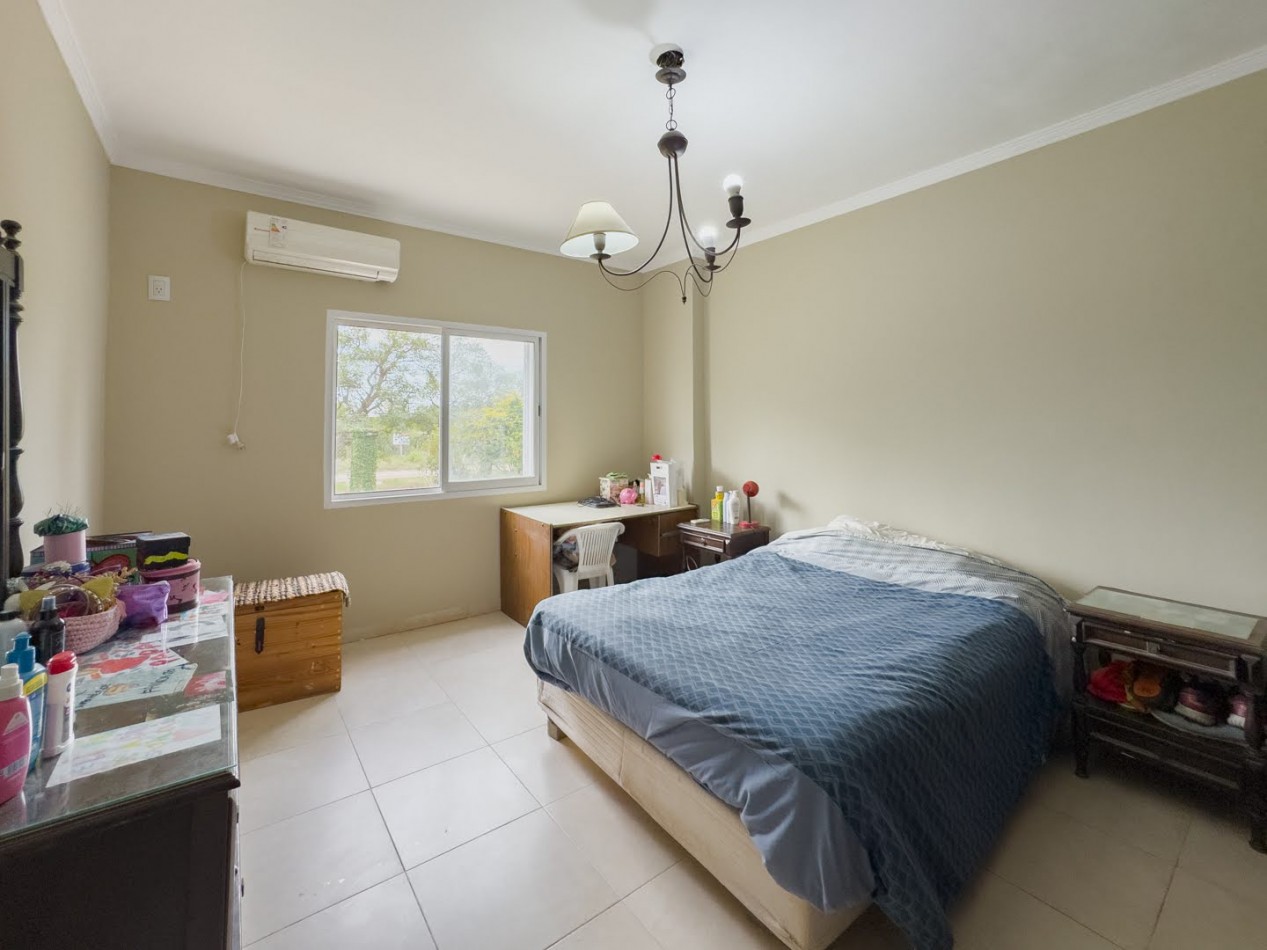 Amplia casa en Ruta 1 - Lomas de San Jose