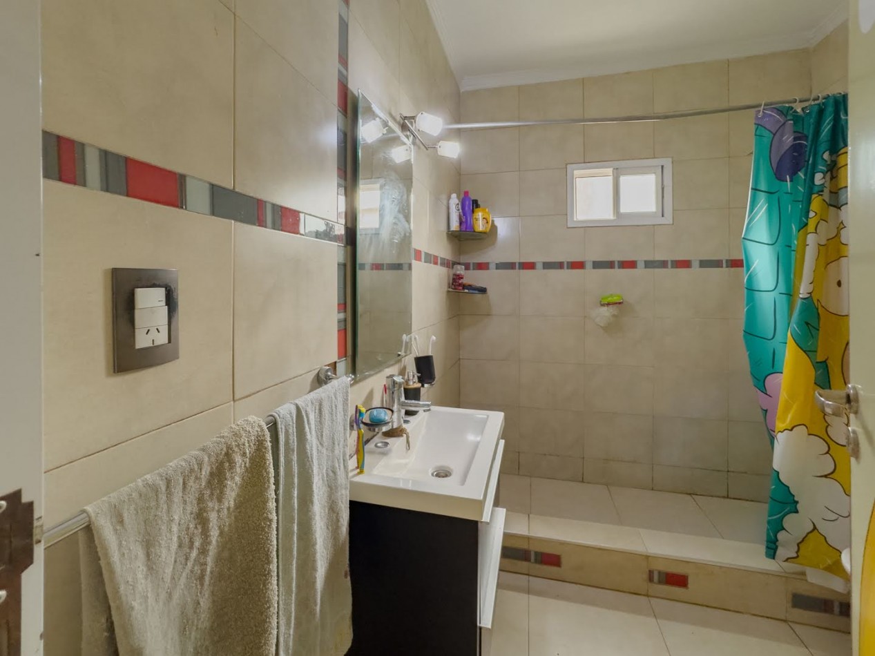 Amplia casa en Ruta 1 - Lomas de San Jose