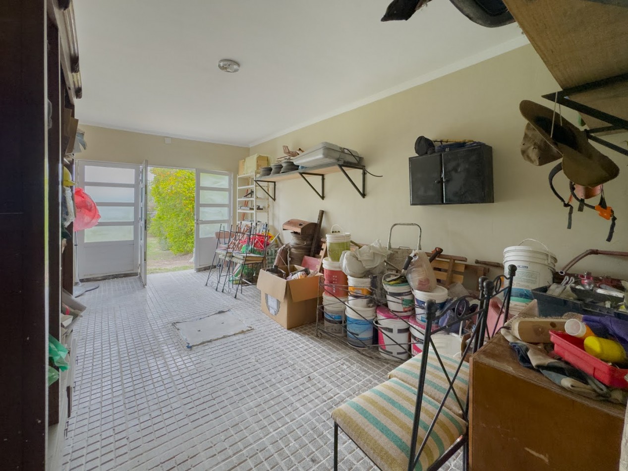 Amplia casa en Ruta 1 - Lomas de San Jose