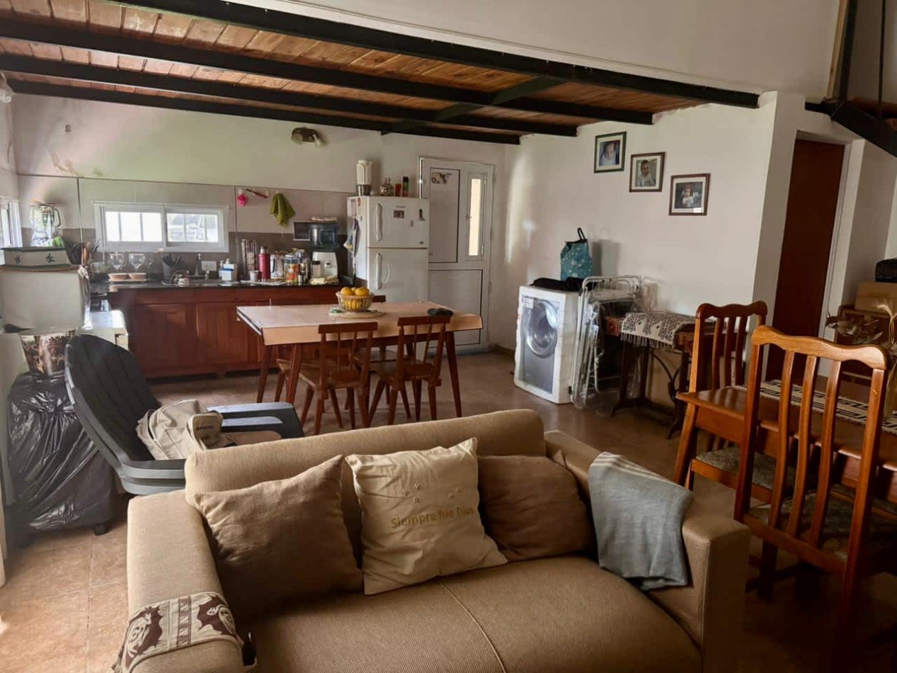 Casa mas local sobre la ruta