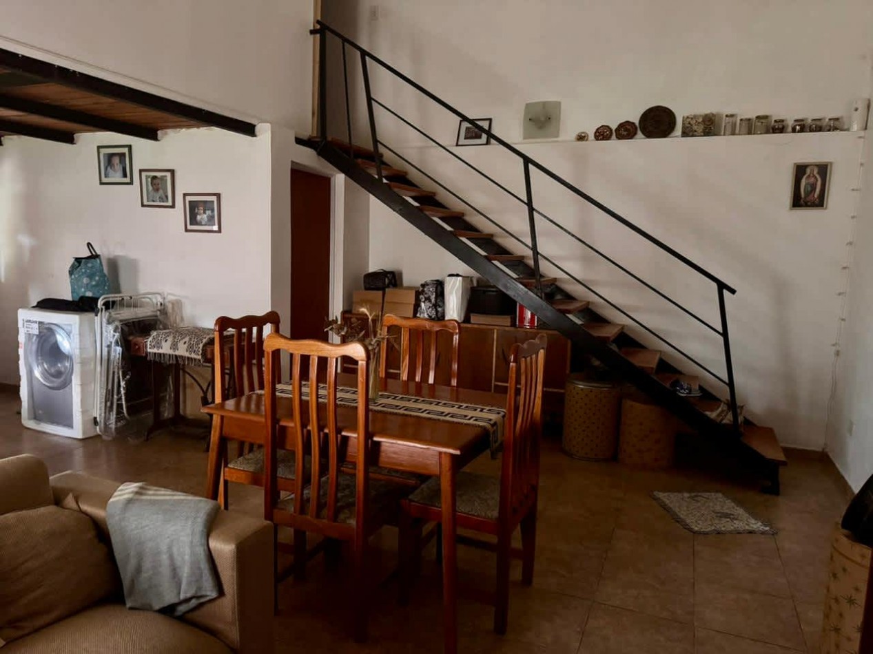 Casa mas local sobre la ruta