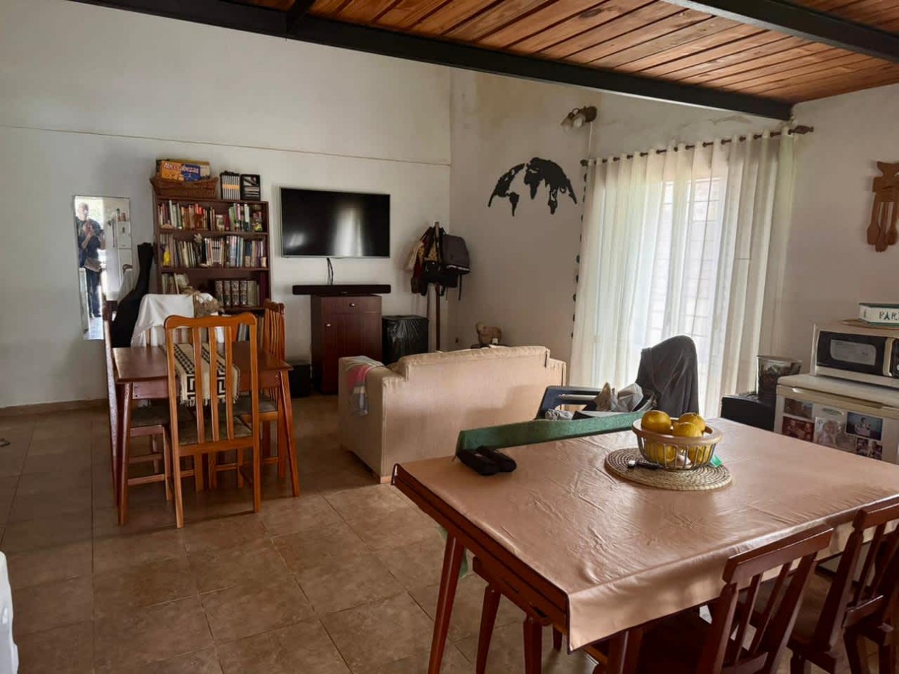 Casa mas local sobre la ruta