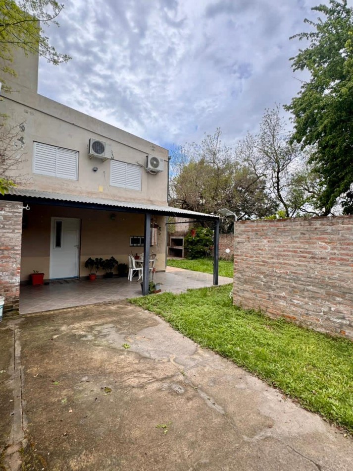 Casa mas local sobre la ruta