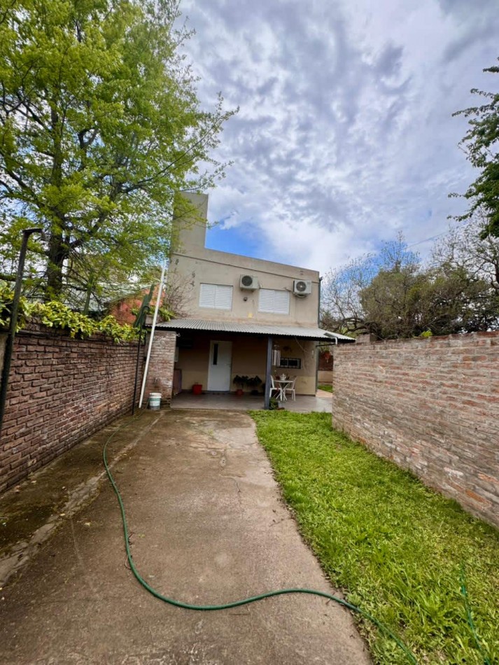 Casa mas local sobre la ruta