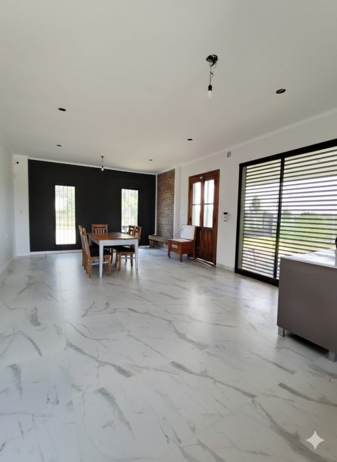 CASA QUINTA a ESTRENAR en  COLASTINE NORTE