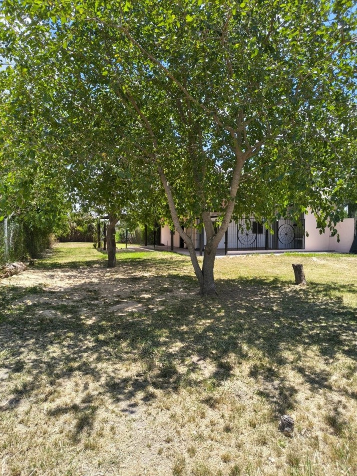 CASA QUINTA FRENTE AL RIO 