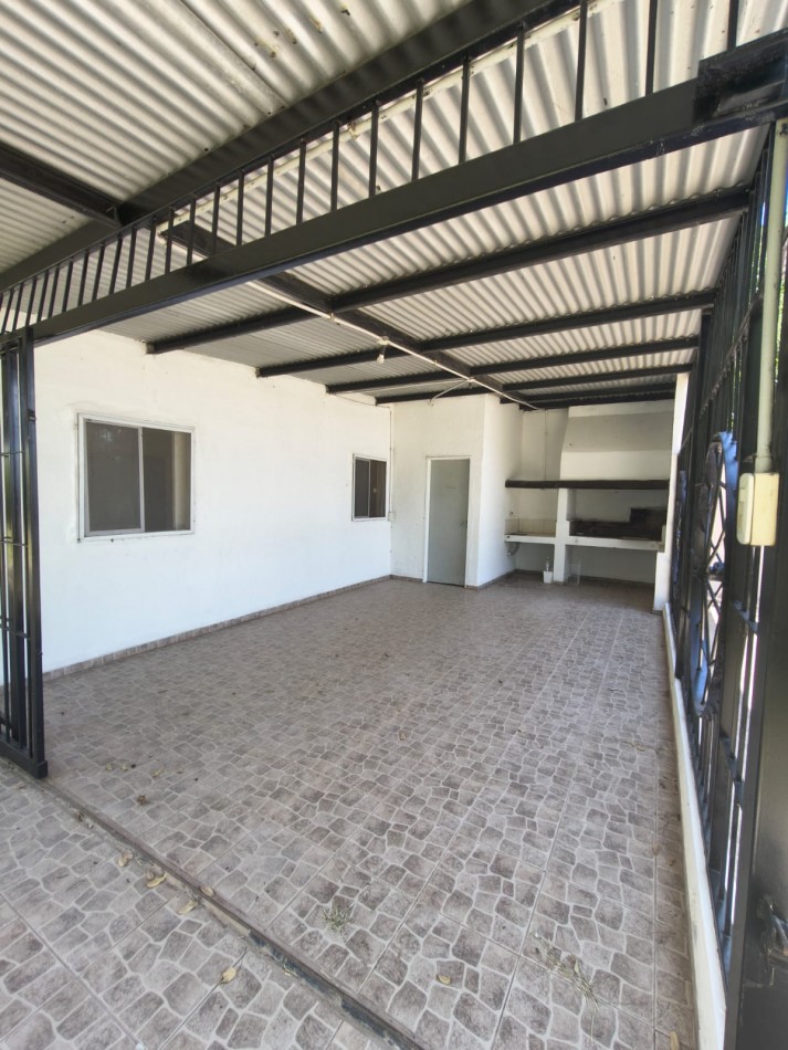 CASA QUINTA FRENTE AL RIO 