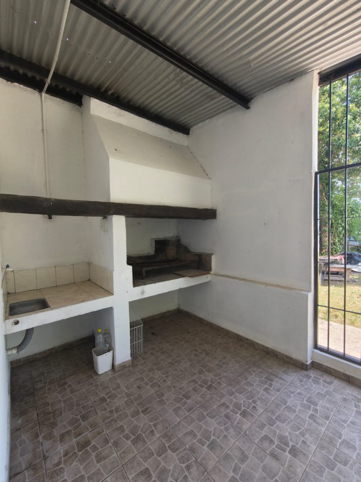 CASA QUINTA FRENTE AL RIO 