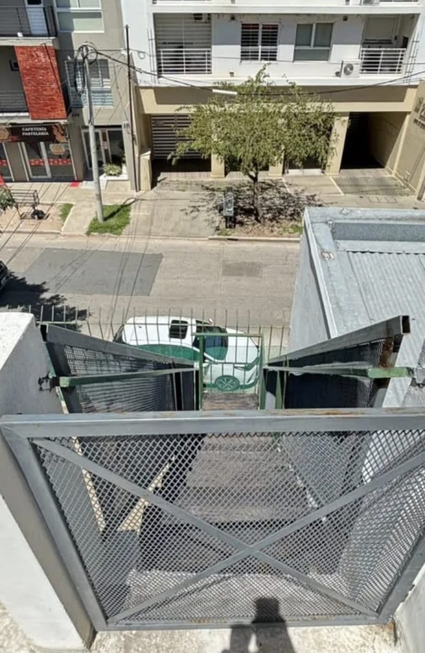 Departamento a pasos de bv con pileta exclusiva