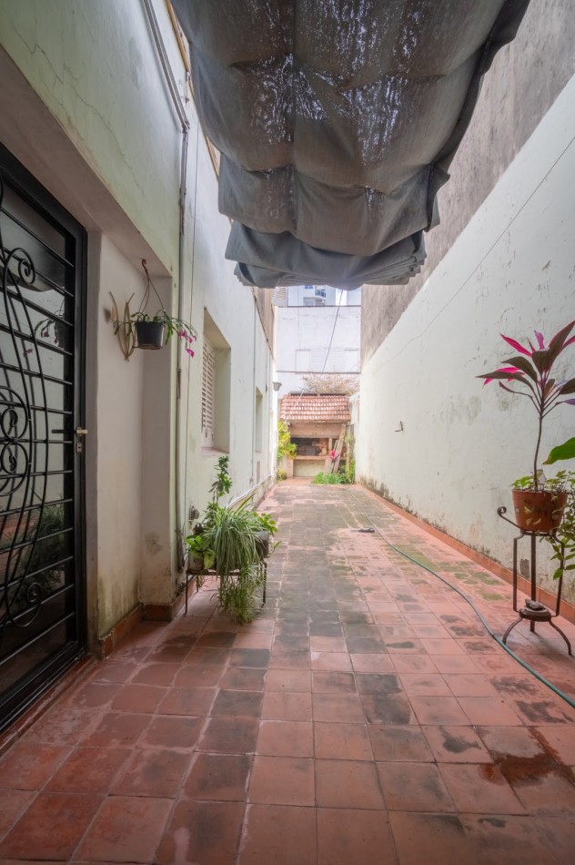 Casa de estilo en barrio sur