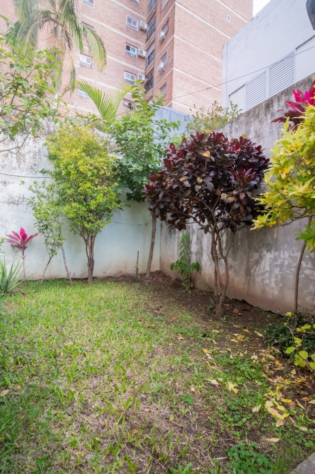 Casa de estilo en barrio sur