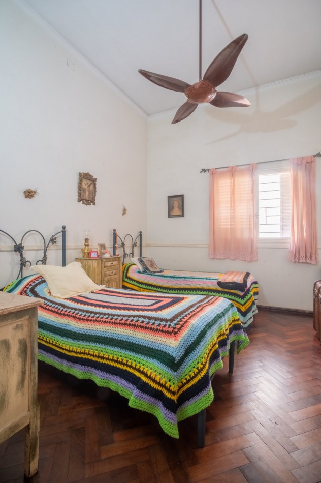 Casa de estilo en barrio sur