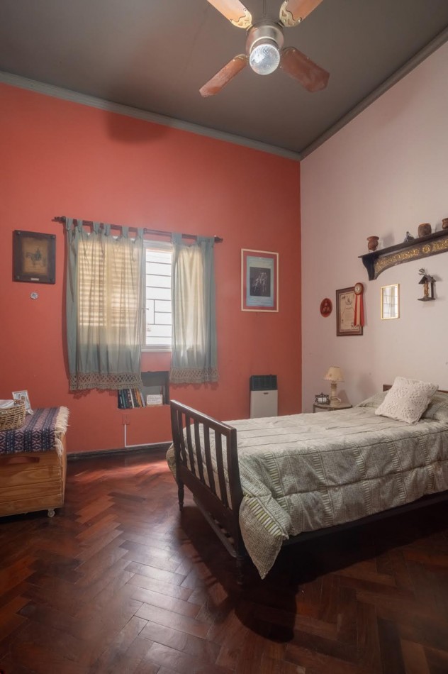Casa de estilo en barrio sur