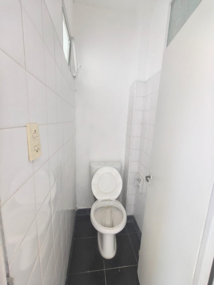 Interno en pleno centro