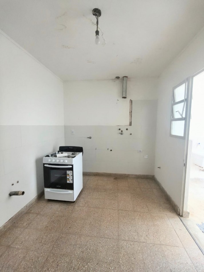 Interno en pleno centro