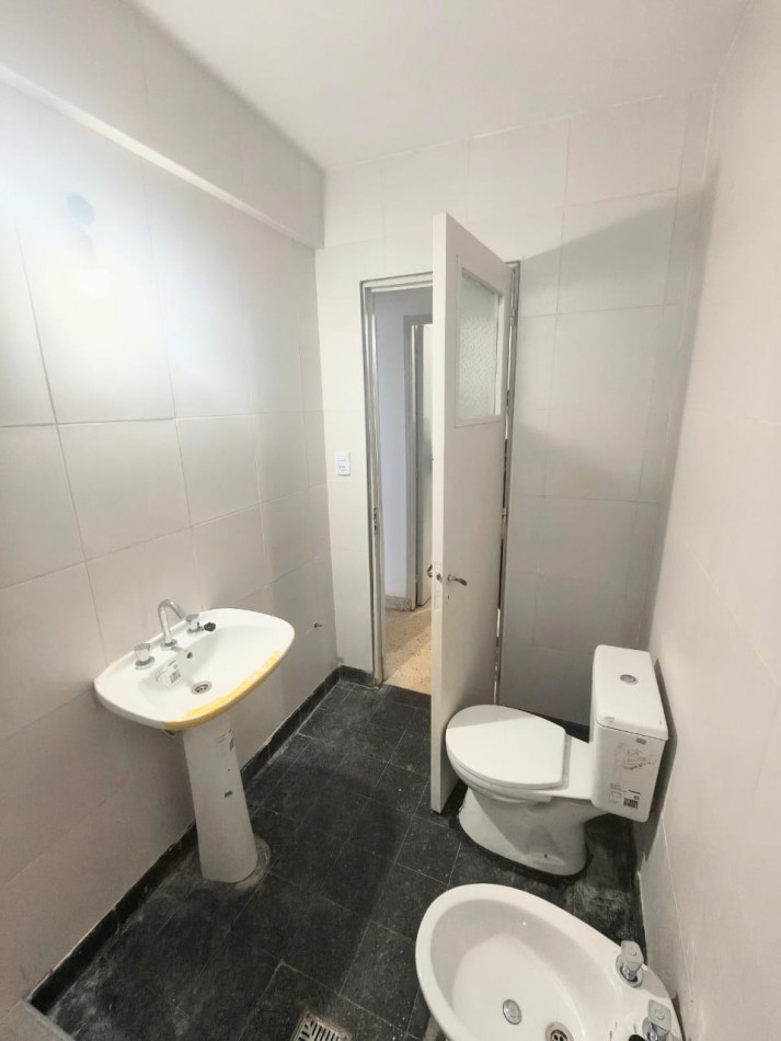 Interno en pleno centro
