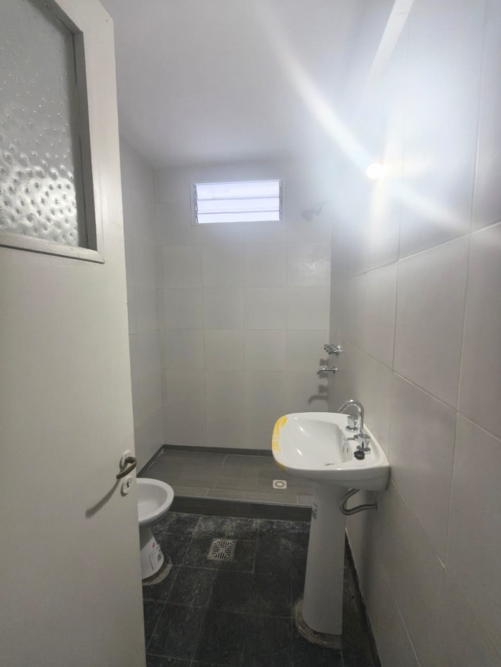 Interno en pleno centro