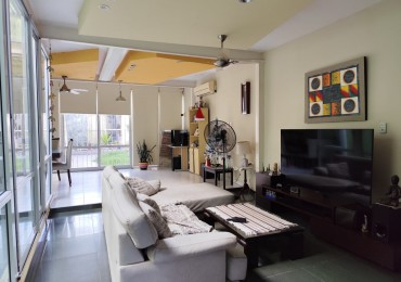 CASA DE 3 DORMITORIOS EN BARRIO SUR