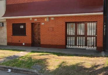 CASA EN SARGENTO CABRAL 