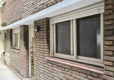 Interno en pleno centro